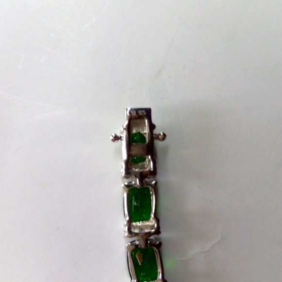 Chrome Diopside Bracelet - Picture 5 of 8